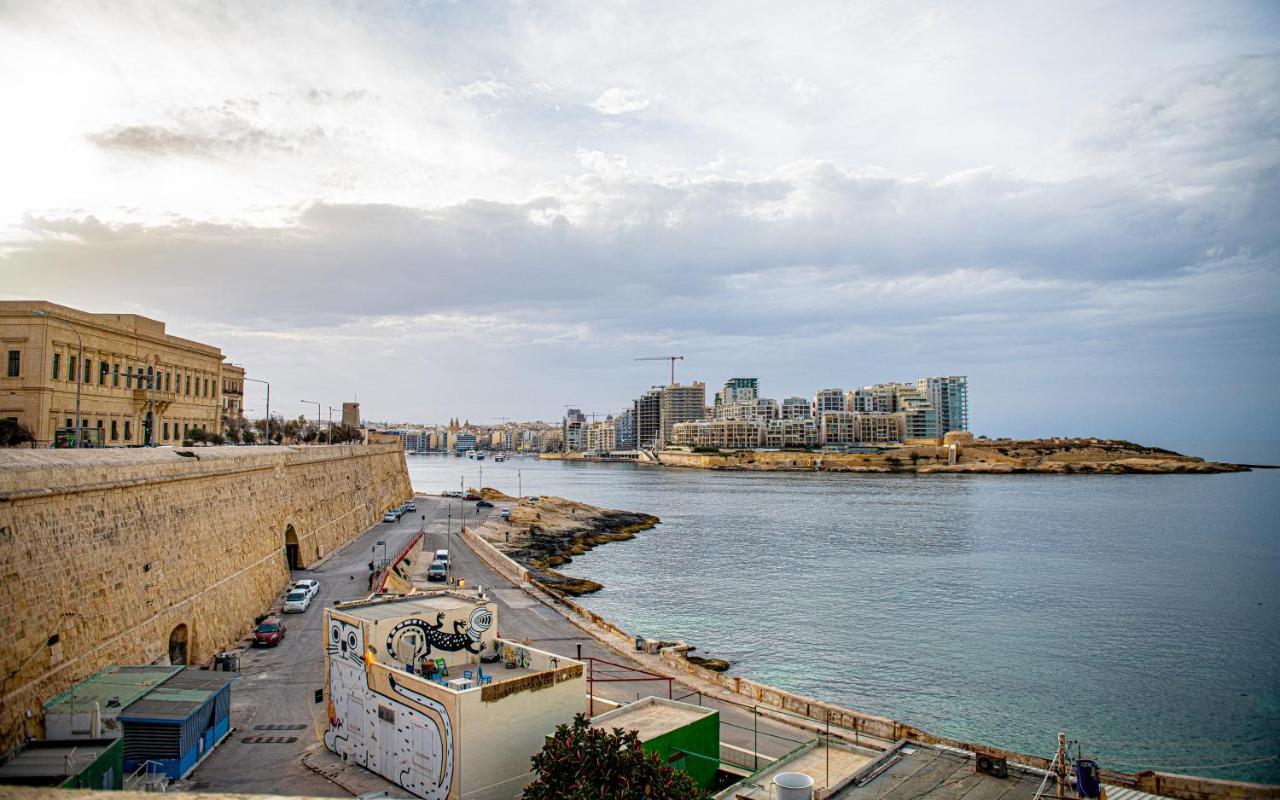 Coral Apartment Valletta Exteriör bild